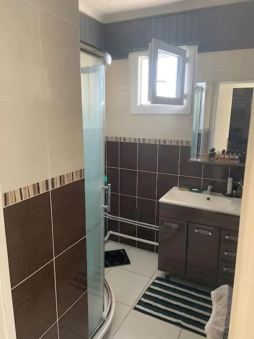 Superbe Appartement Avec Terrasse 20M2 Tres Calme Marseille 0*,  France
