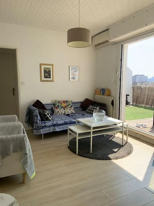 Apartment Superbe Appartement Avec Terrasse 20M2 Tres Calme Marseille