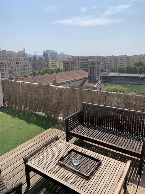 Superbe Appartement Avec Terrasse 20M2 Tres Calme Marseille 0*,